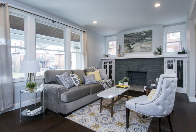 #pb_slideshow_caption-1-12 1576Granville_15
