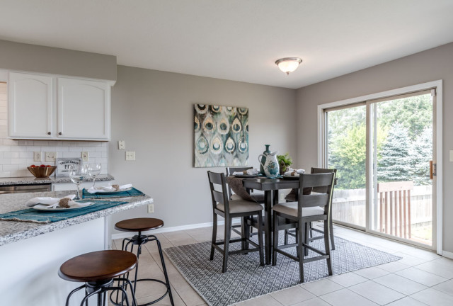 #pb_slideshow_caption-1-17 07-12-17 8177 Woodstream Dr 22
